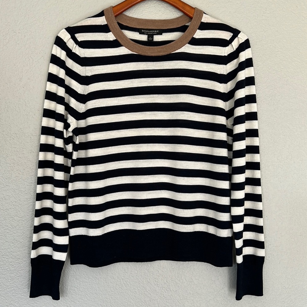 Banana Republic Black and White Striped Sweater Size L